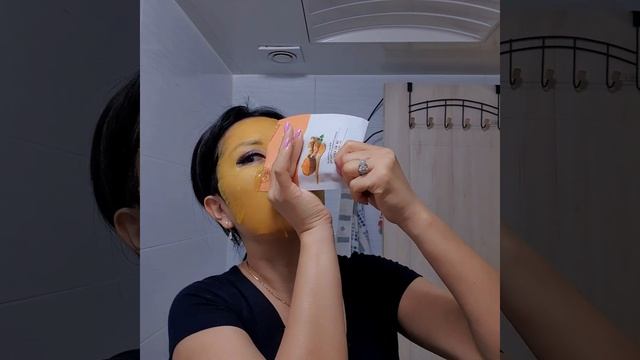 Как правильно наносить тканевую маску? смотреть онлайн