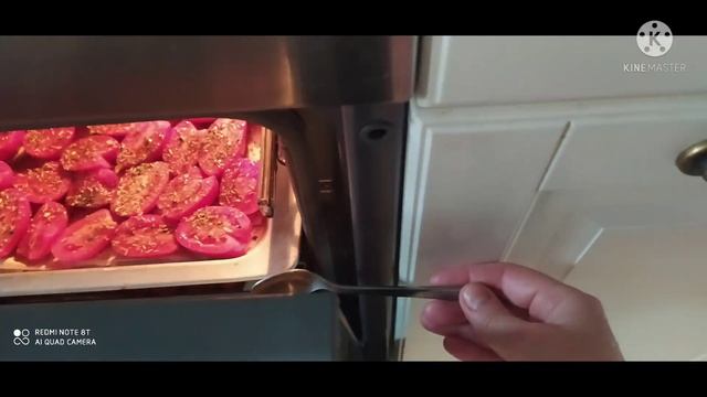 ВЯЛЕНЫЕ ПОМИДОРЫ для БОМБИЧЕСКИХ БУТЕРБРОДОВ. Всё просто и недорого. смотреть онлайн