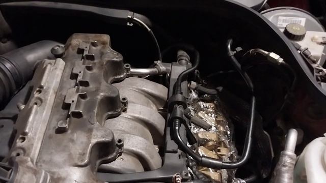 M112, M113 Engine Left Valve Cover Removal Cautions