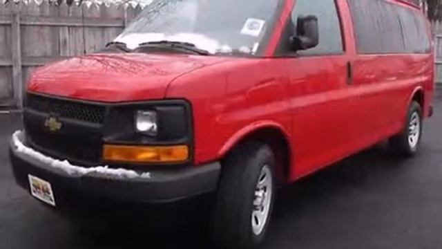 2013 Chevrolet Express Passenger LS смотреть онлайн