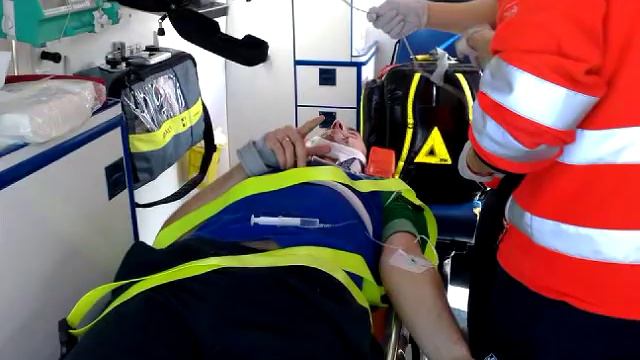 Live crash test Volvo S60 смотреть онлайн