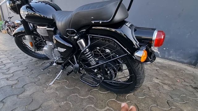 2023 NEW Royal Enfield Bullet ?️ 350 | Base Model Review | @vikasvlogs11 #new #royalenfield #bullet смотреть онлайн