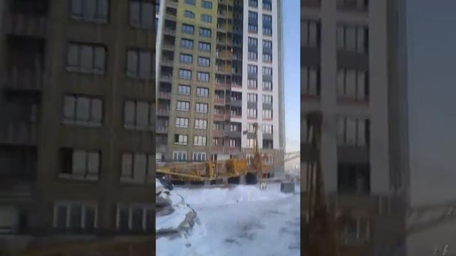 Обрыв провода на строительной люльке смотреть онлайн