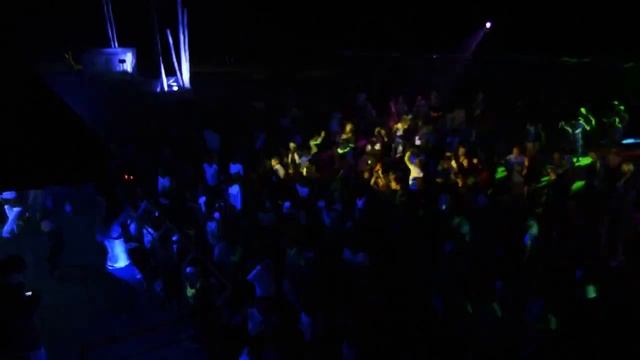 D MAD - ГОЛУБАЯ ВОДА 2012