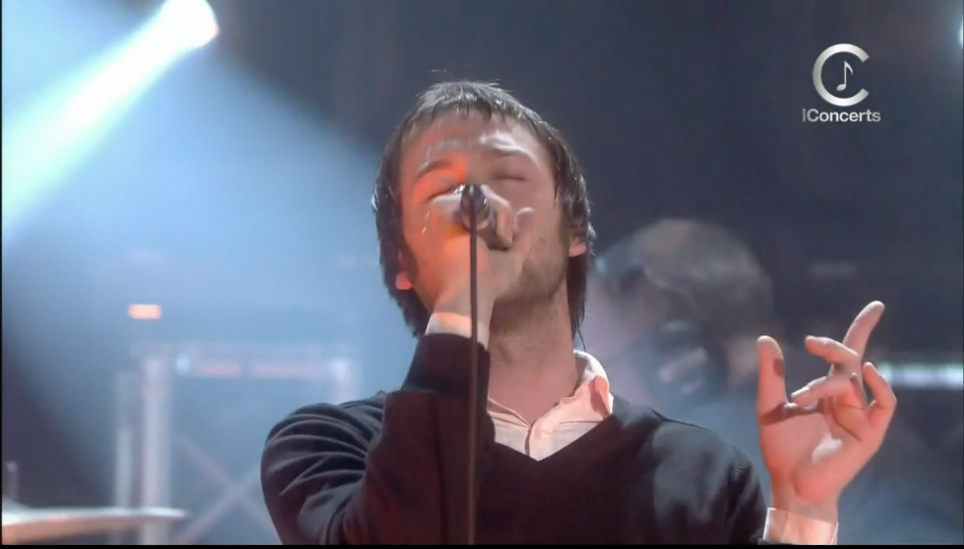 Kasabian - Shoot The Runner =HD= смотреть онлайн