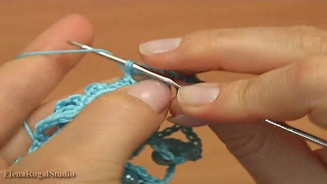 Как связать крючком ЦВЕТОК с БУСИНАМИ и ПИКО Урок 127 смотреть онлайн