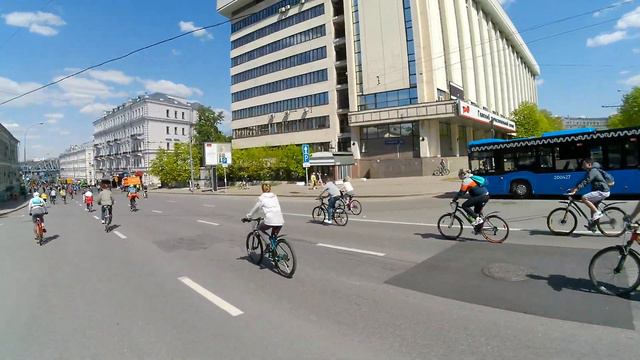 Велопарад 2022 Москва. Часть 6. Финиш. смотреть онлайн
