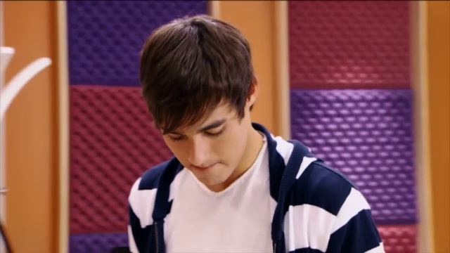 Disney Channel España  Videoclip Voy Por Ti: Jorge Blanco