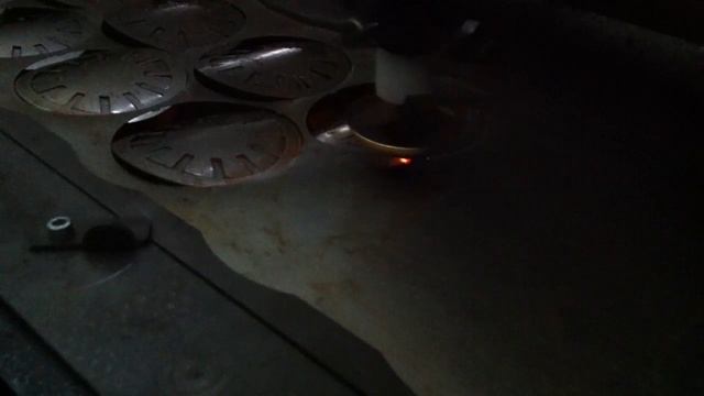 Лазерная резка из шихтованого железа