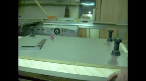 Как_установить_ножки_(мебельные_опоры)