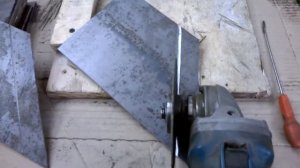 как согнуть лист металла 3мм без листогиба/how to bend metal sheet