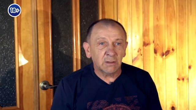 Анекдот про вечно недовольное лицо, веселый похорон и любовницу кума. смотреть онлайн