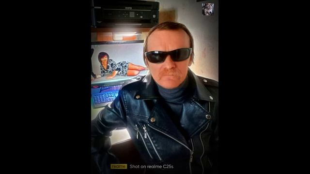 ОНА НЕ ПРИДЕТ смотреть онлайн