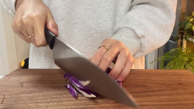 강아지와 함께 벚꽃 산책/모카포트 하울/봄맞이 삼겹살과 백숙으로 몸보신 하는 집밥 일상 (된장찌개, 삼겹살, 백숙, 딸기흑임자토스트, 아몬드브리즈 어메이징 오트맛, 흑임자잼) смотреть онлайн
