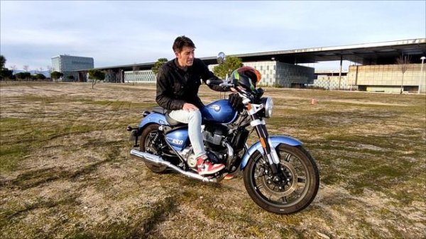 Royal Enfield Super Meteor 650 2024 review