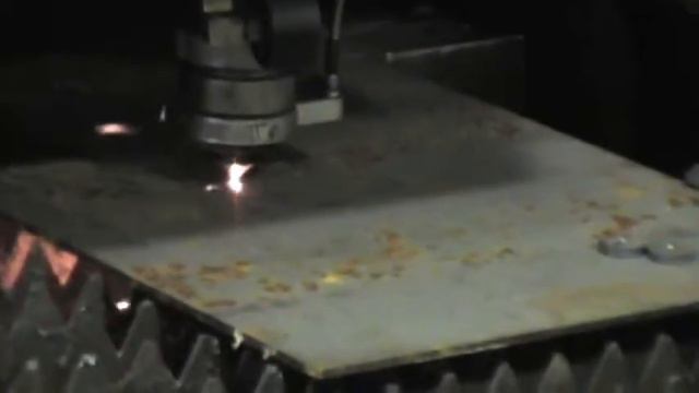 Mazak 2000 Watt CNC Laser, 4' x 8', 1994, Stk# 9611 SOLD смотреть онлайн