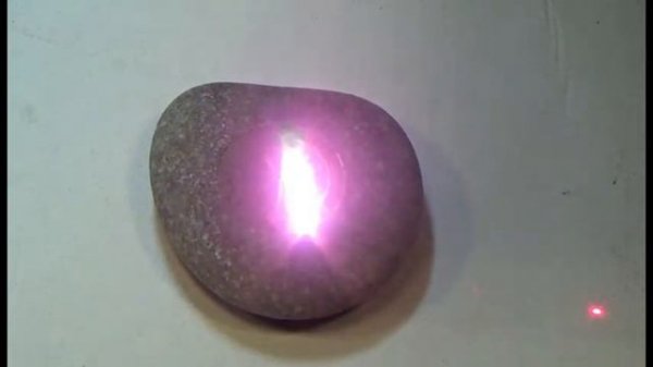 Лазерная гравировка на камнях с режимами гравировки на лазерном гравере GravMax