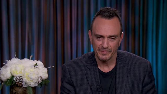 Hank Azaria-Bordertown смотреть онлайн