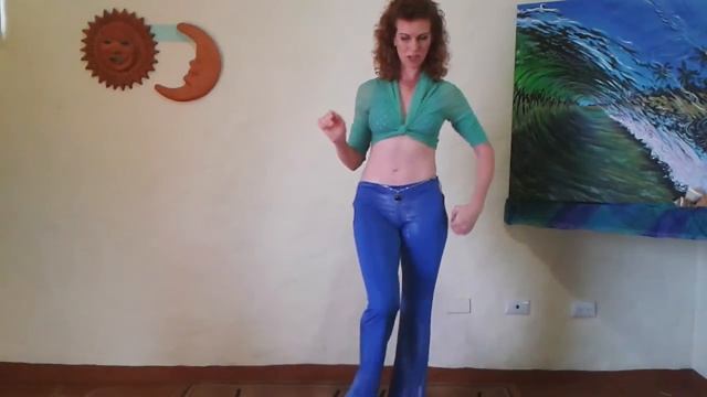 КAK ХОДИТЬ c ТРЯСКОЙ в Разных Вариантах. Belly Dance Lesson. Секреты Техники. УРОК смотреть онлайн