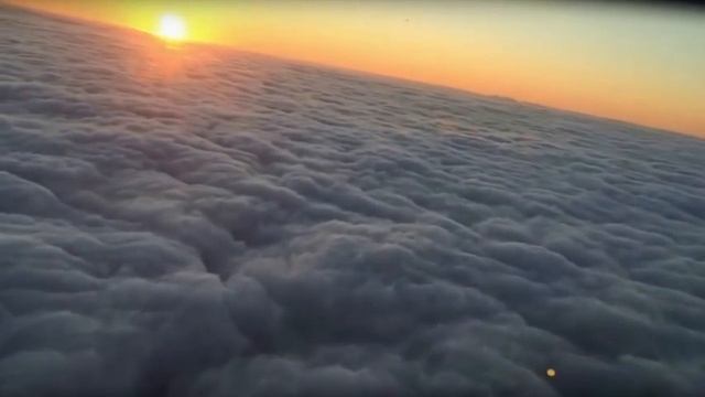 турбулентность в самолете смотреть онлайн
