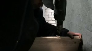 Соединение ДСП плит или изделия из дерева.