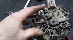 Пропала зарядка Ниссан Альмера .ремонт генератора,