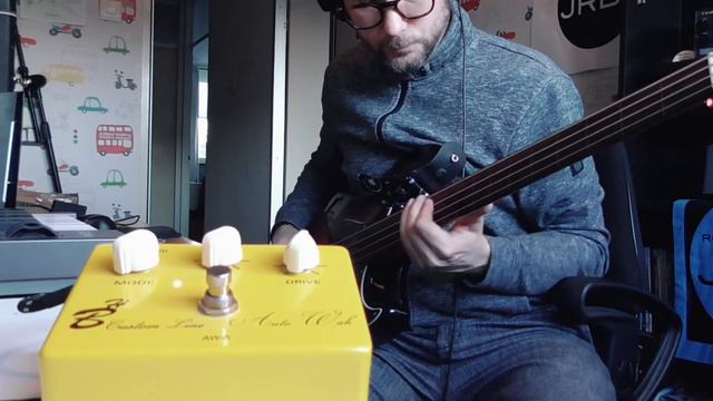 Harley Benton auto wah - bass demo смотреть онлайн