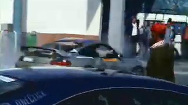 Lonman Doing Doughnuts In His Porsche 911 GT2 996 During Gumball 3000 Year 2004