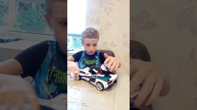С вами YarikBoy, в этом видео покажу как трансформировать ТОБОТА Сержант Джастис! смотреть онлайн