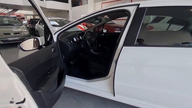 Peugeot 408 2013 2.0MT ALLURE NAV смотреть онлайн