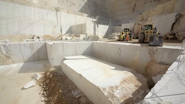 как добывают мрамор в Италии смотреть онлайн