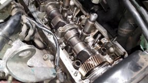 Audi 2.5 tdi как поменять рокера#замена#ремонт#не снимая разпредвал и привод грм