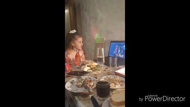 К САШЕНЬКЕ ПРИЕХАЛА КРЕСТНАЯ ЛЕРА - ЯНВАРЬ 2019 Г. смотреть онлайн