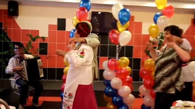 Танец в исполнении ансамбля "Лучина" смотреть онлайн