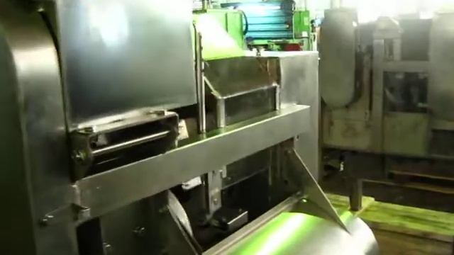 Машина для первичной переработки минтая ИРФ 2А смотреть онлайн