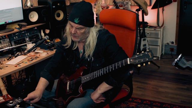 SG Junior and Orange OR120: A Match Made in Tone Heaven смотреть онлайн