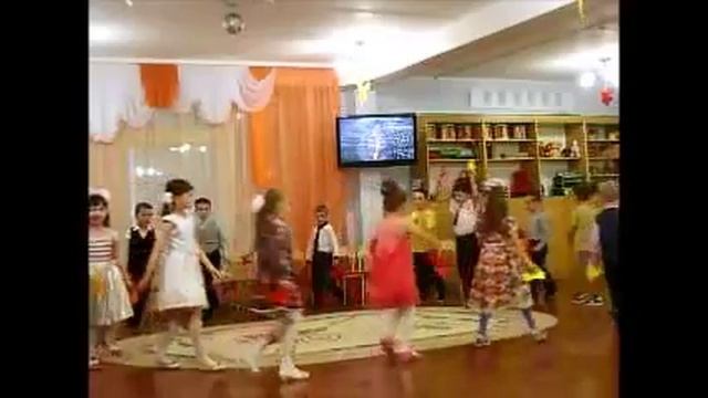 Вход на осенний праздник.mp4 смотреть онлайн