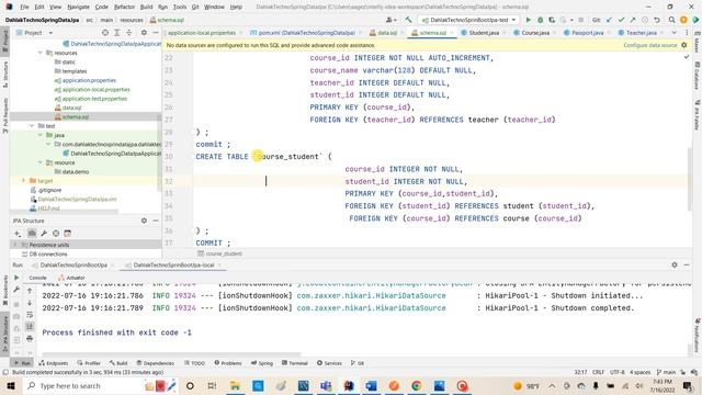 How to use H2 Database in springBoot and Active profile springboot IntelliJ configuration. смотреть онлайн