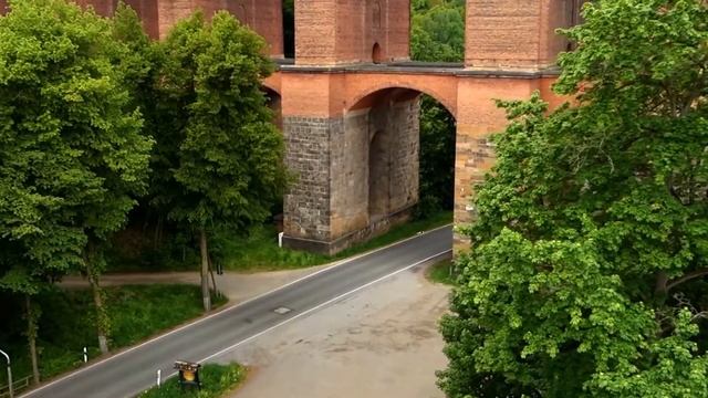 Die Göltzschtalbrücke bei Reichenbach (Vogtland) смотреть онлайн