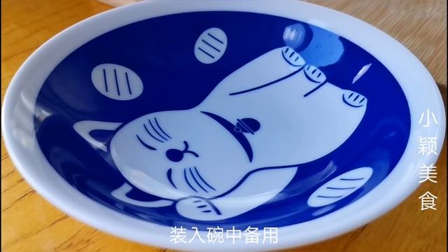 我家草魚從不紅燒，加一個蘿蔔，不蒸不炸不水煮，上桌瞬間被掃光【小穎美食】 смотреть онлайн