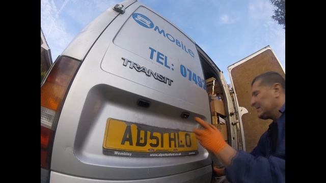 Replacement ford transit number light bulb / Замена лампочку для подсветки номера ford transit смотреть онлайн