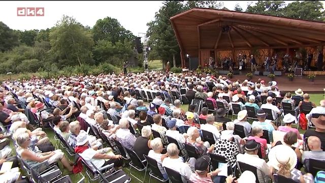 Michelle Birkballe - Cry to me (Live) смотреть онлайн