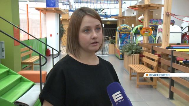 Рассказываем, как кинотеатры и рестораны готовятся к открытию после месяцев простоя смотреть онлайн