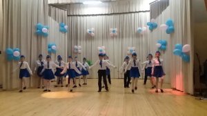 Танец на песню "Лётчик"