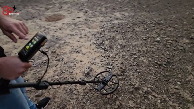 اختبار ميداني لاجهزة كشف الذهب الصوتية كيو زد 80 و غاريت ابيكس و امباكت برو смотреть онлайн