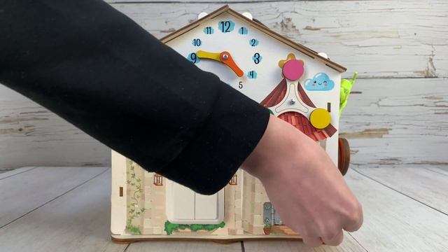 Бизиборд домик Тимка. Яркий развивающий бизидом от Эвотойс смотреть онлайн