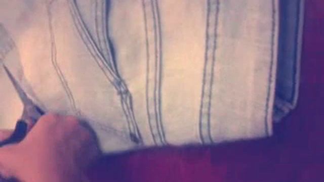 Как сделать модные, рванные, шипованные Шортики. 1 смотреть онлайн