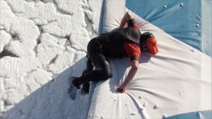 МОЩНАЯ ПОЛОСА ПРЕПЯТСТВИЙ ДЛЯ МУЖЕЙ И ЖЁН В АМЕРИКЕ (WIPEOUT)