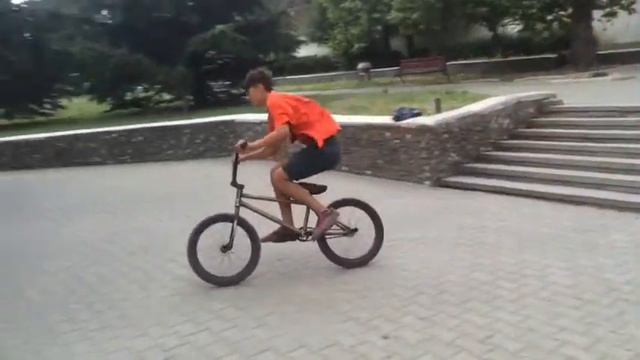 Welcome to LifeStyle BMX | Sergey Fionov смотреть онлайн