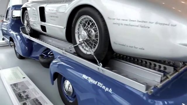 CMC M-163 Mercedes Racing Car Transporter "Blue Wonder" 1955 + 300 SLR №701 Dirty Hero ® 1955 Silve смотреть онлайн